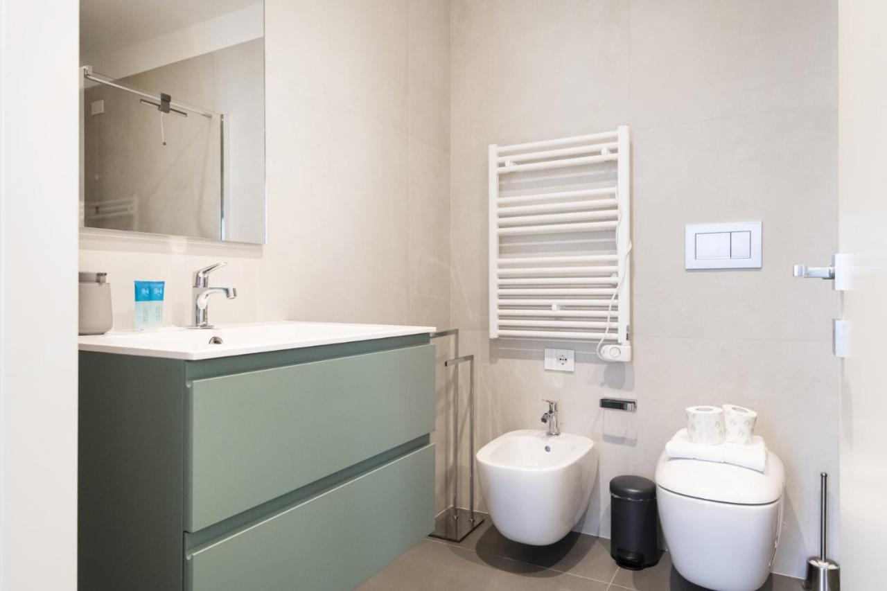 Easylife - Lussuosa Dimora Con Rooftop Condominiale Vista Duomo 米兰 外观 照片